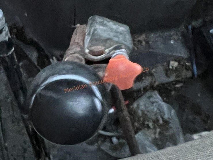 1988-international-s1700-image-29