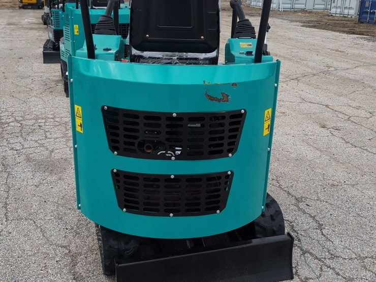 cfg-industrial-mini-excavator---h15r---green-image-6