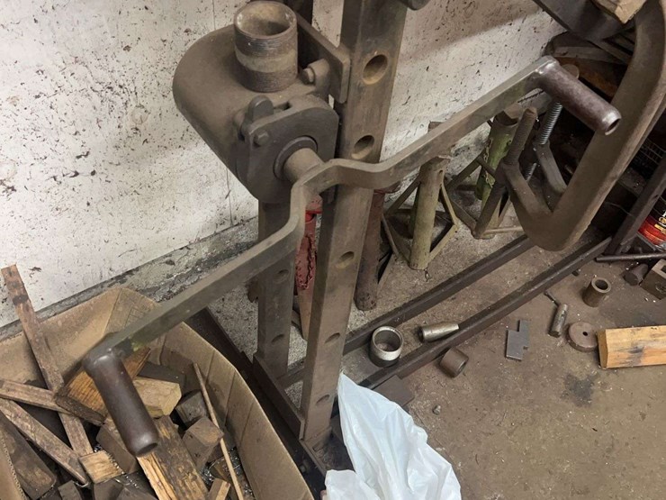 large-shop-press-and-dies-image-5