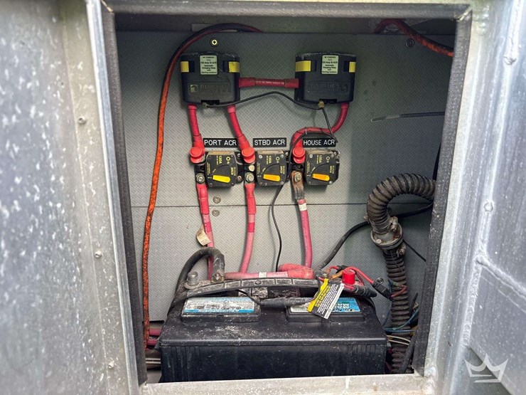 tug-boat-with-tri-axle-magic-tilt-boat-trailer-image-41