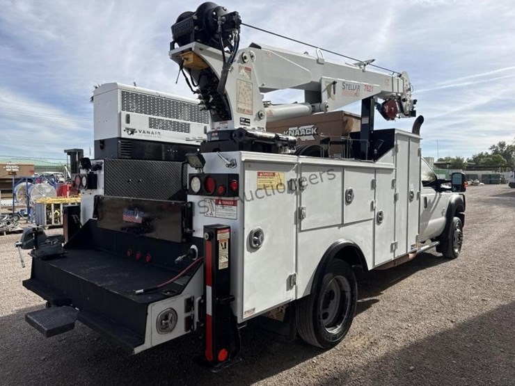 2016-ford-f550-image-5