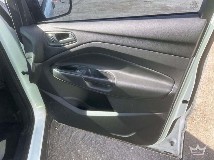 2015-ford-escape-image-22