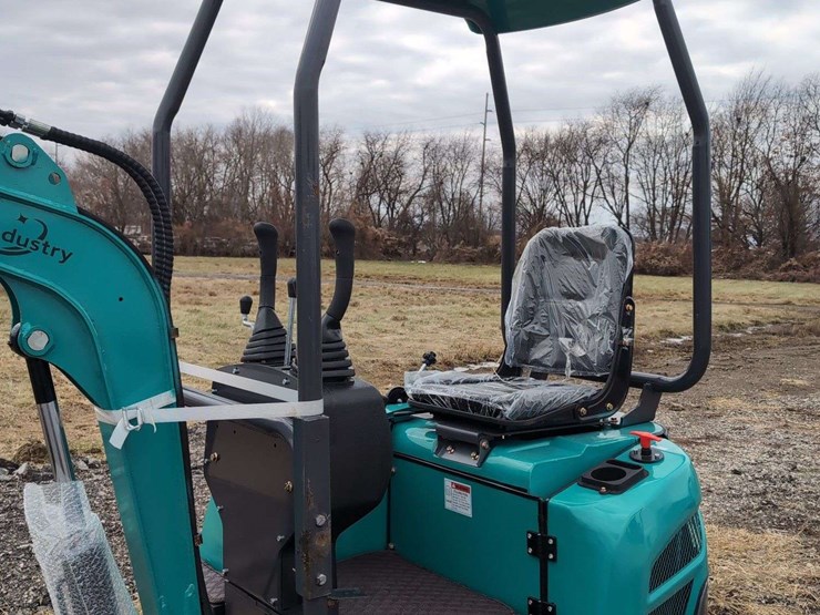 cfg-industrial-mini-excavator---qk16r---green-image-4