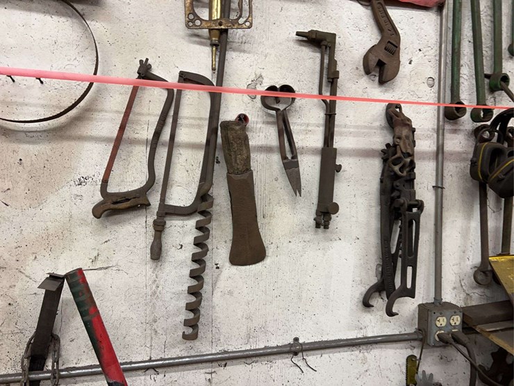 wall-of-tools-image-21