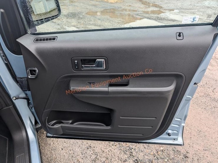 ford-edge-sel-image-24