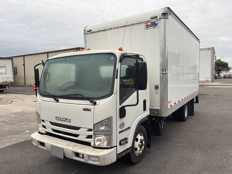 2020-isuzu-npr-hd-image-2