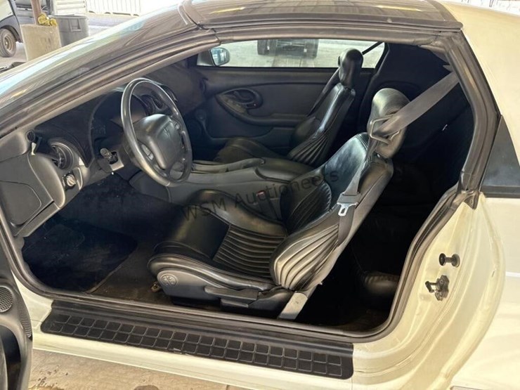 1996-pontiac-firebird-coupe-image-29