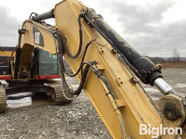 caterpillar-324el-image-17