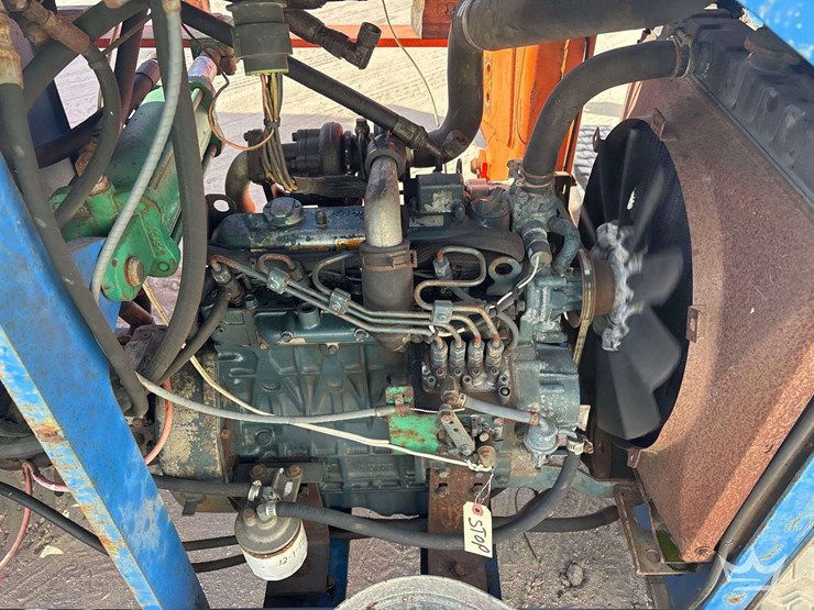 traxmax-kubota-stand-on-track-loader-skid-steer-image-6