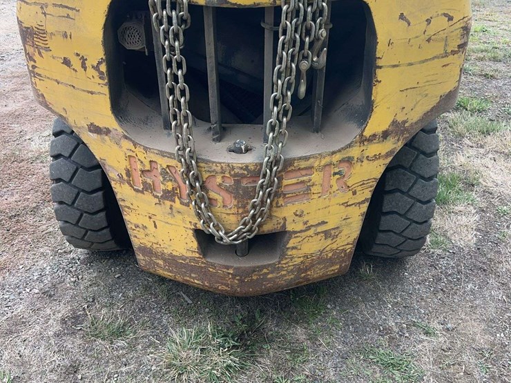 hyster-model-80-all-terrain-forklift-image-17