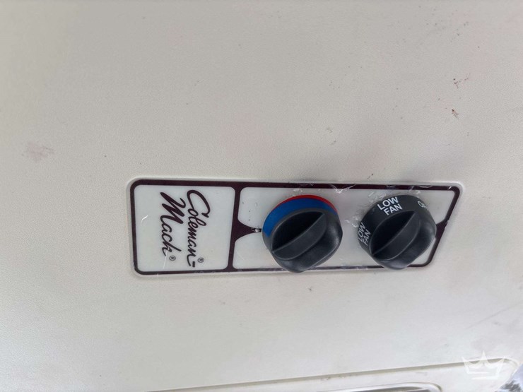 tug-boat-with-tri-axle-magic-tilt-boat-trailer-image-81