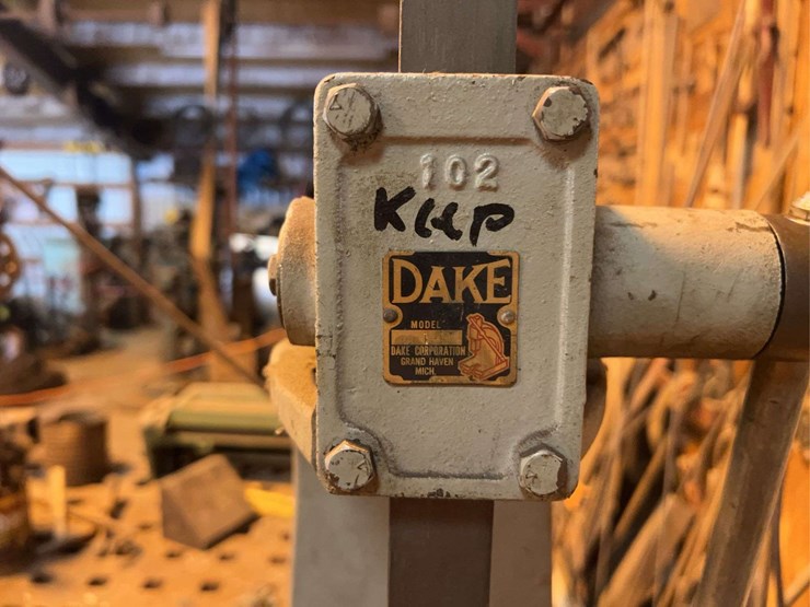 metal-working-table-image-30