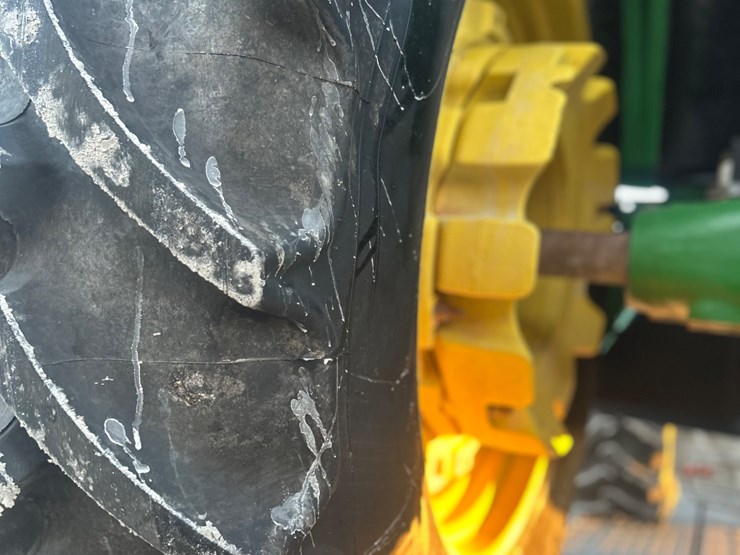 john-deere-7330-image-6