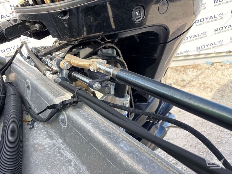 tug-boat-with-tri-axle-magic-tilt-boat-trailer-image-31