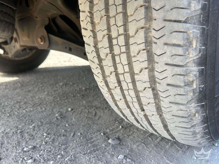 2011-ford-expedition-image-34