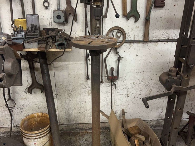 large-grinder-and-drill-press-image-5