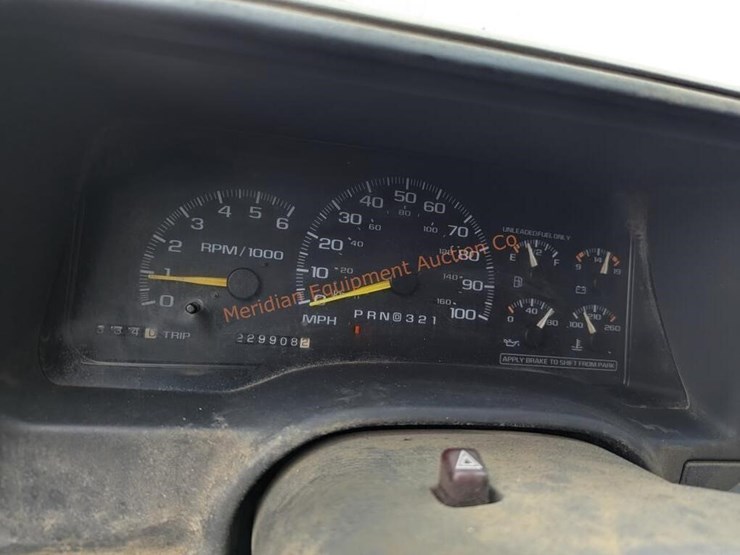 1997-chevrolet-gmt400-image-10