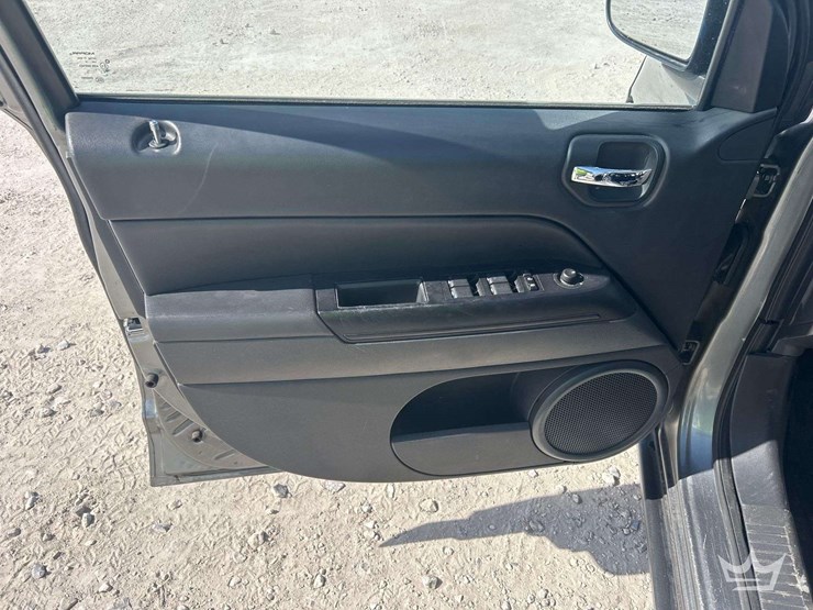 2012-jeep-compass-image-14