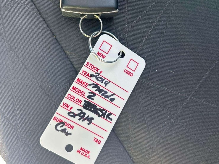 2014-mazda-2-hatchback-image-23