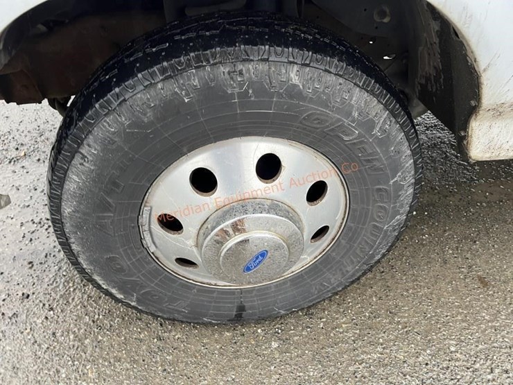 ford-f350-xlt-image-9