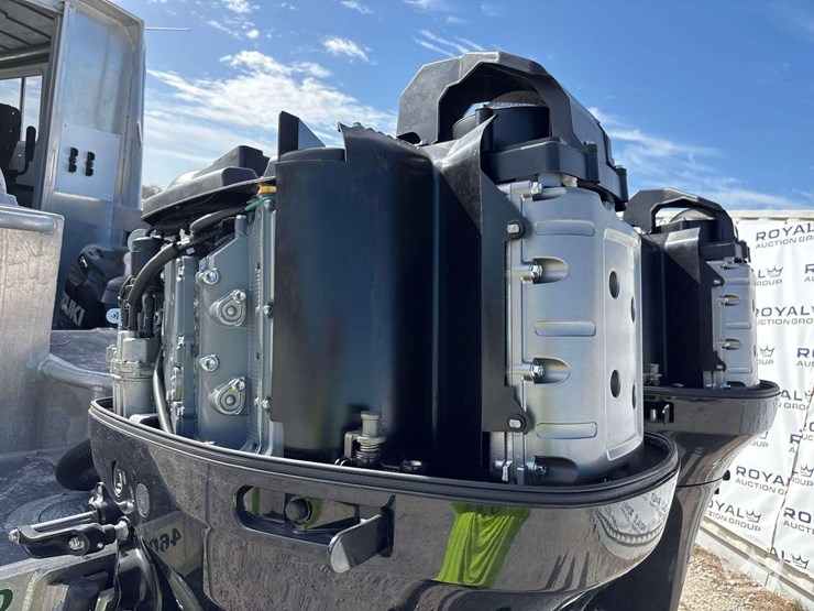 tug-boat-with-tri-axle-magic-tilt-boat-trailer-image-18