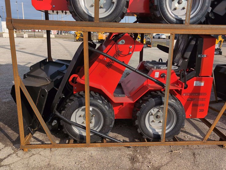 agt-gas-powered-mini-track-skid-steer-loader-sda-140w---red-image-1
