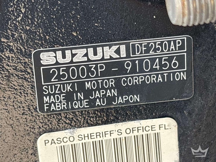 tug-boat-with-tri-axle-magic-tilt-boat-trailer-image-11