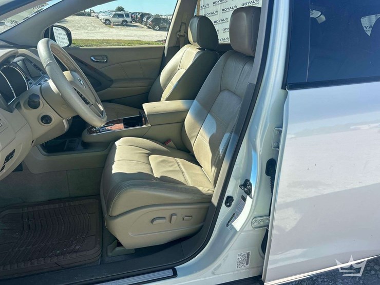 2014-nissan-murano-image-13