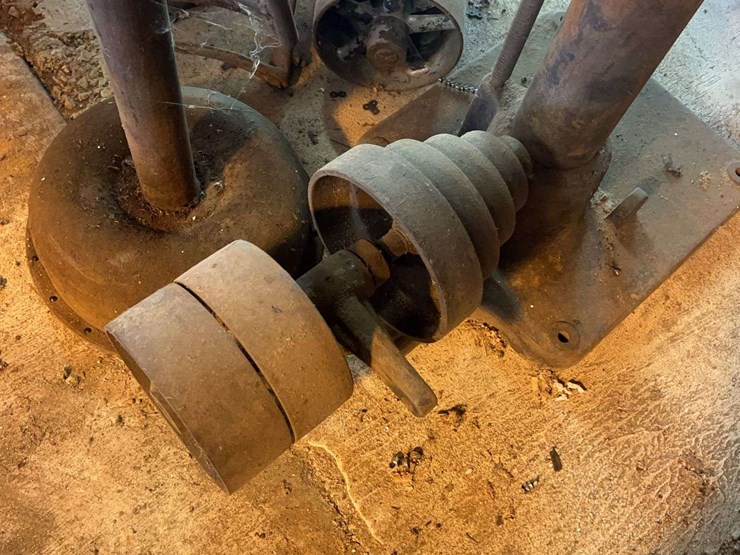 drill-presses,-wheel-stretcher,-grinder-image-11