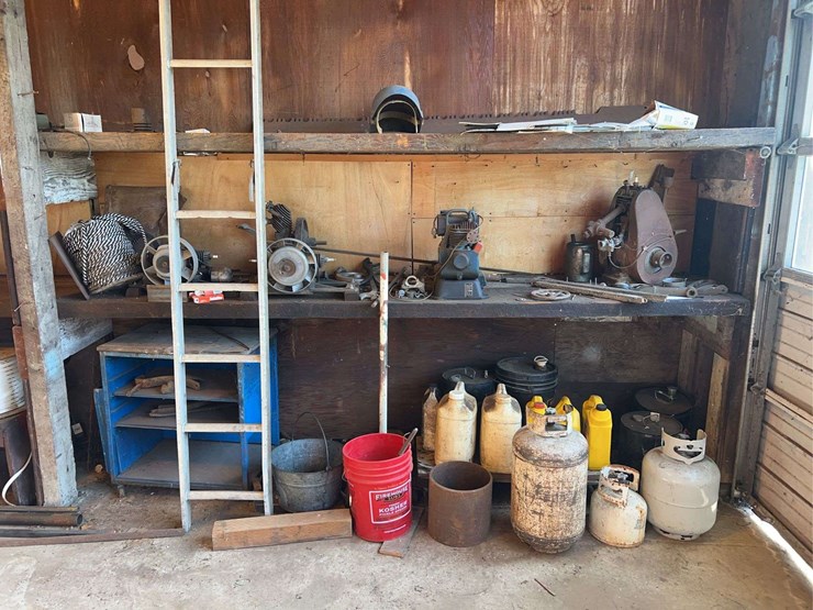 engines,-oil-jugs,-and-rope-image-1