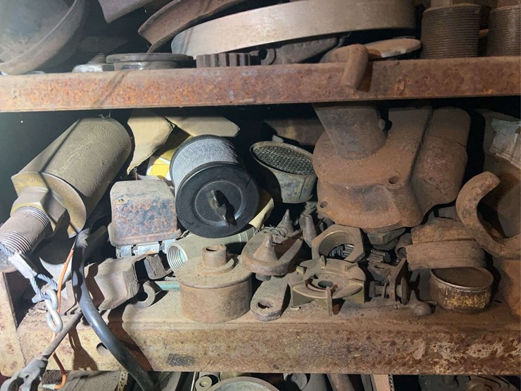 contents-of-shelving-image-4