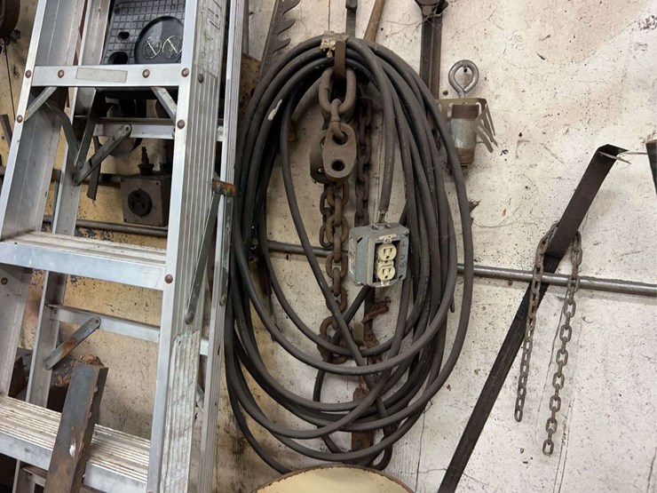 wall-of-tools-image-19