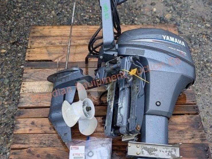 yamaha-4-stroke-boat-motor-image-2