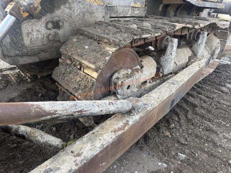 caterpillar-d7f-image-17