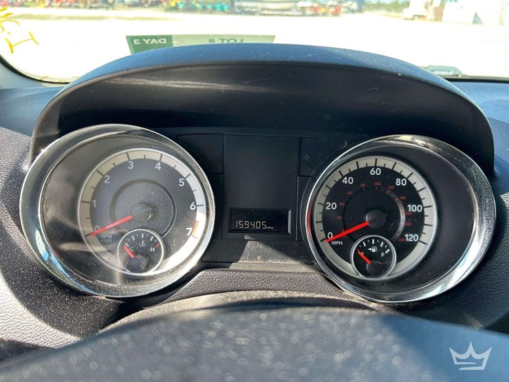 2014-dodge-grand-caravan-image-15