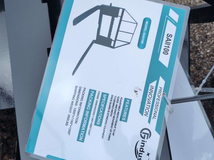 (1)-cfi-industry-sall100-skid-steer-adjustable-pallet-fork-image-3