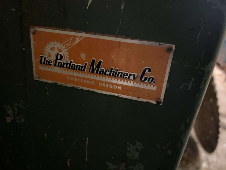 contents-of-wood-working-room-image-42