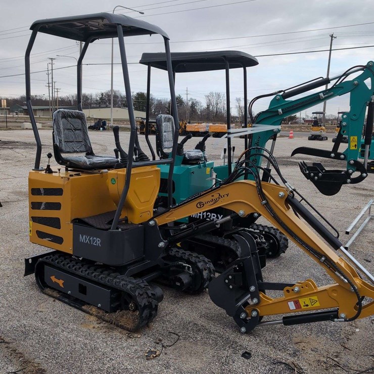 CFG Industrial Mini Excavator - MX12R - YELLOW