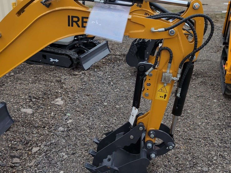 ir-mini-excavator---ire20---kubota-engine-image-2