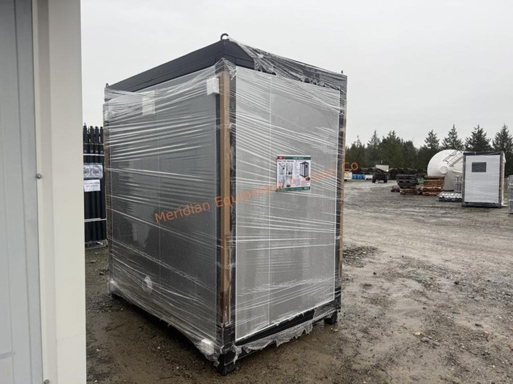 kj-mobile-restroom-with-shower-image-8