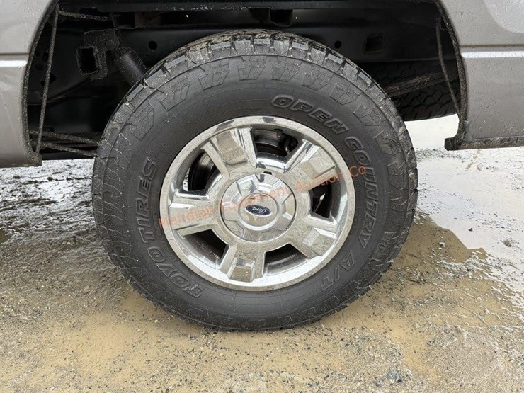 2014-ford-f150-xlt-image-12