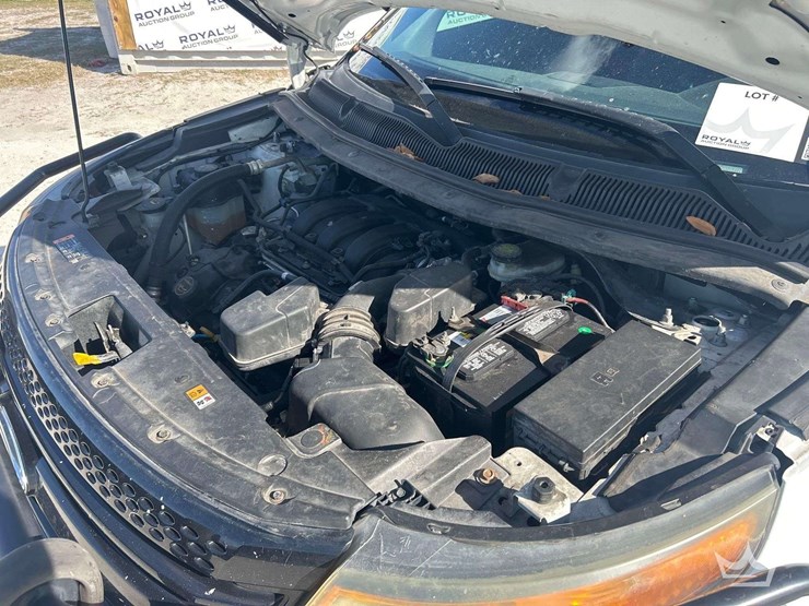 2014-ford-explorer-image-7