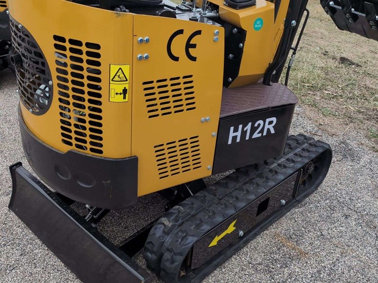 cfg-industrial-mini-excavator---h12r---yellow-image-7