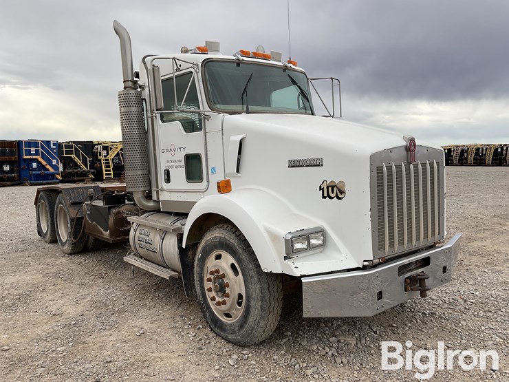 2007-kenworth-t800-image-3