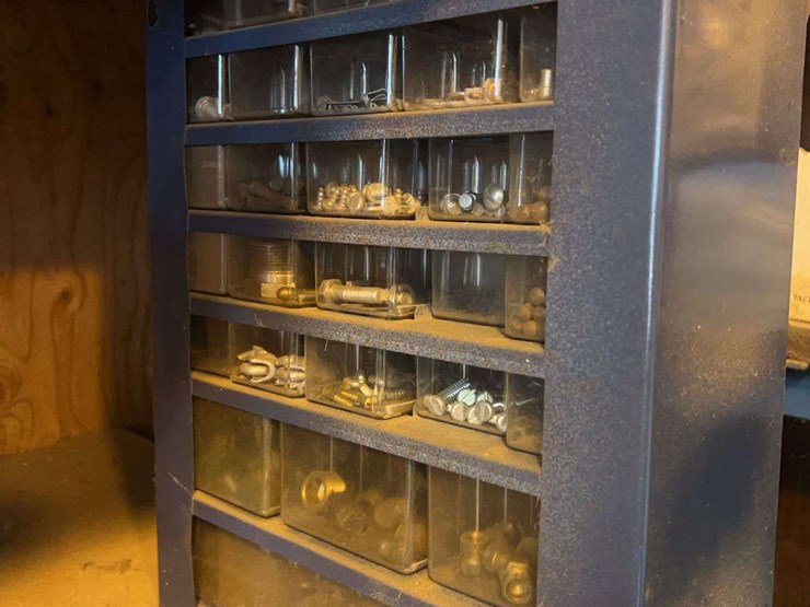 contents-of-shelves-image-11