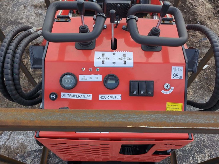 agt-mini-skid-steer-loader---ysrt14---red-image-8