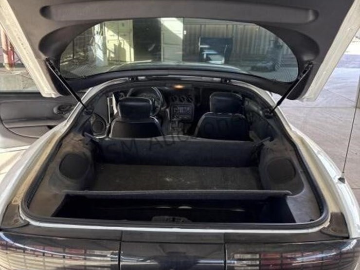 1996-pontiac-firebird-coupe-image-11