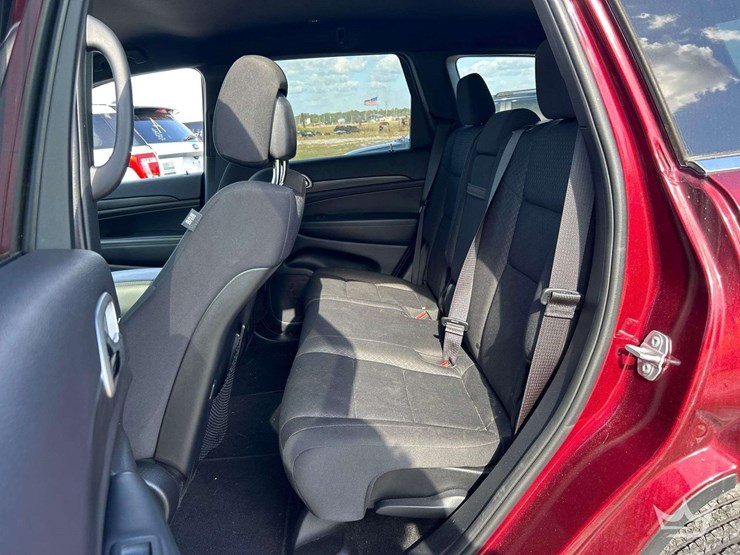 2019-jeep-grand-cherokee-image-22