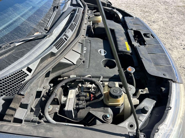 2016-nissan-quest-image-9