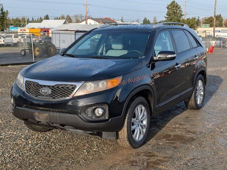 kia-sorento-lx-image-9